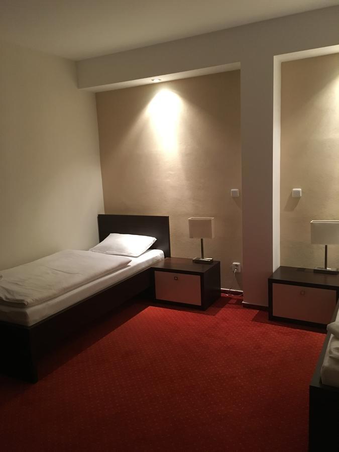 Penzion Hermina Veselí nad Moravou Exterior foto